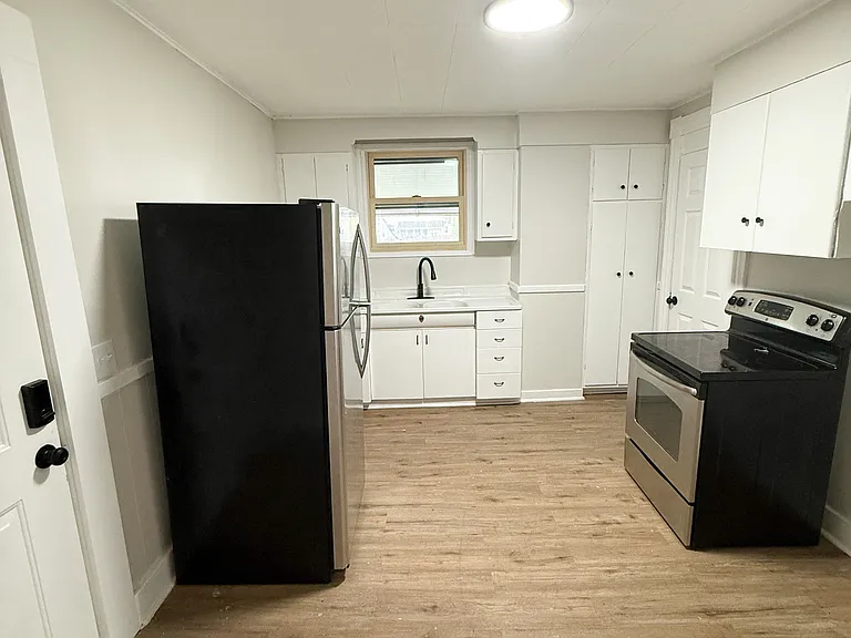 83 Warner St #1 — Photo 2