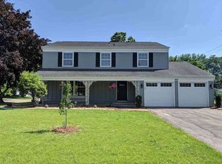 502 Chatham Ct, Neenah, WI 54956
