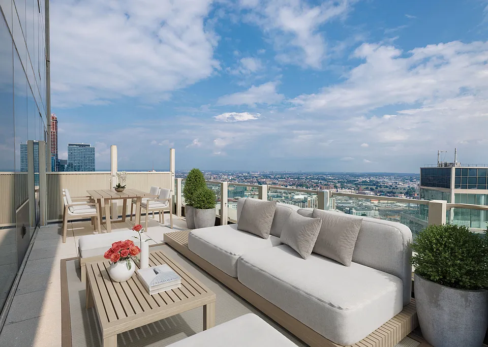 22-44 Jackson Ave #3914