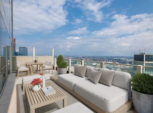 22-44 Jackson Ave #3910, Long Island City, NY 11101