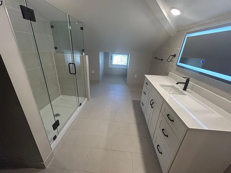 3805 Franklin Blvd #301 — Photo 47