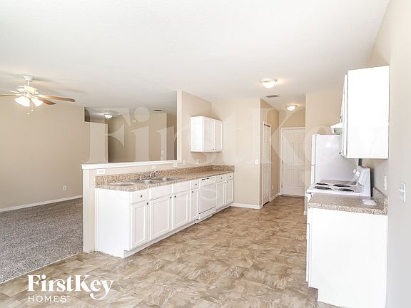5th image of 2067 N Chamberlain Blvd