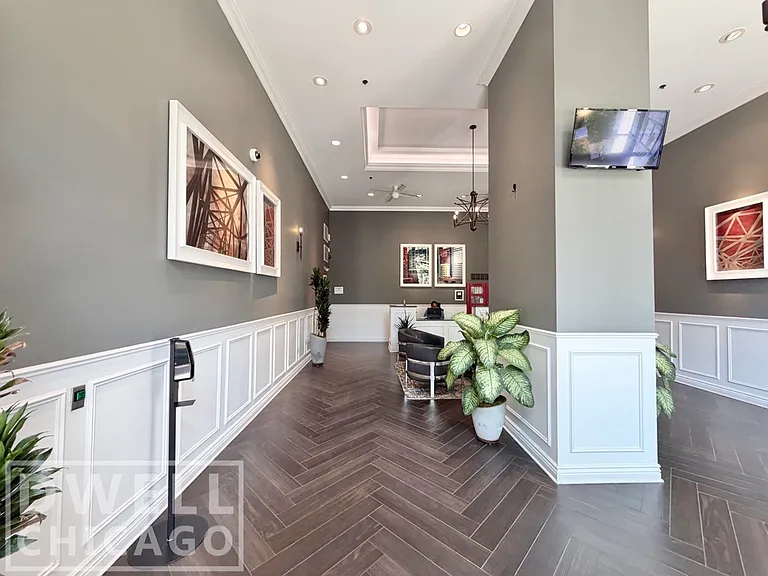828 W Grace St #804 — Photo 24