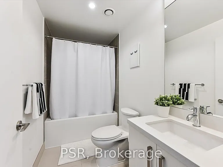 120 Bayview Ave #208 — Photo 38