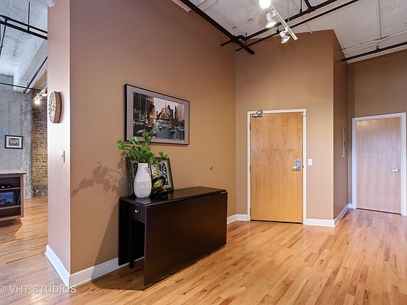 3rd image of 221 E Cullerton St APT 418