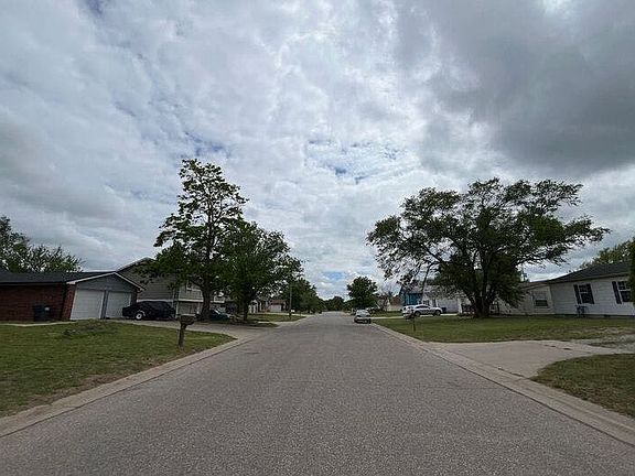 4th image of 4612 S Elizabeth Ave