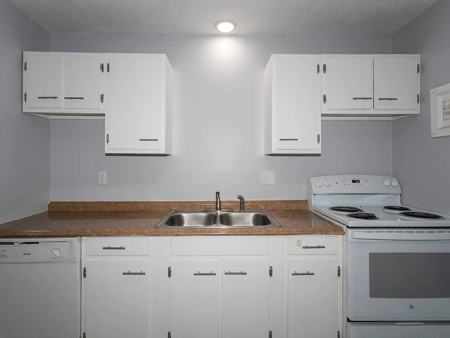 2 bed, 800 sqft, $950 — Photo 3