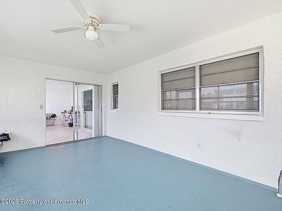 3rd image of 4069 Gulfview Dr