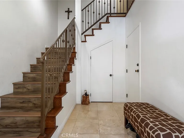 1611 W 208th St #3 — Photo 2