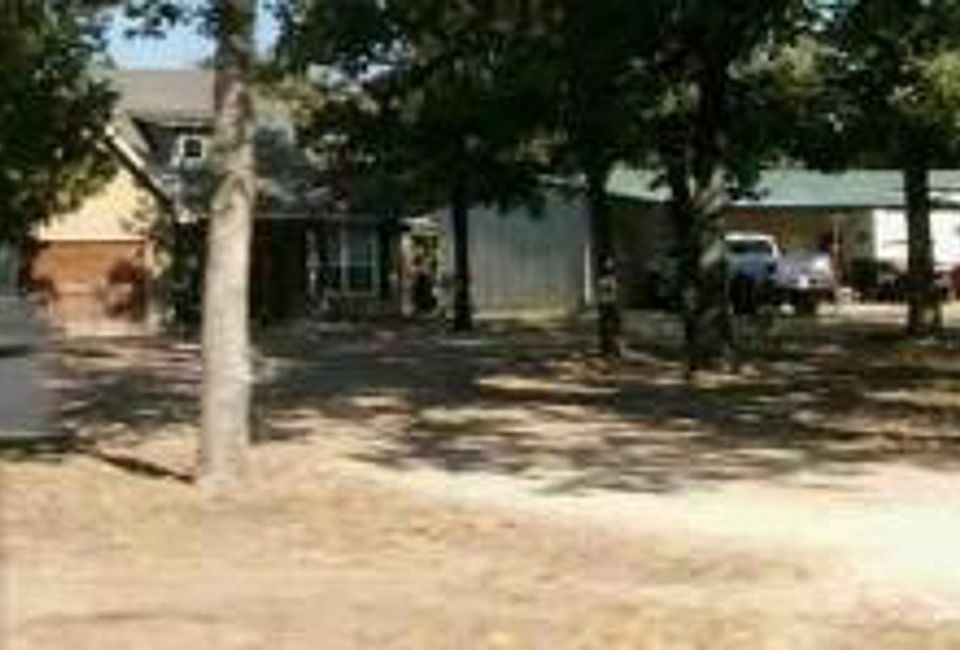 2nd image of 1646 Vz County Road 2414