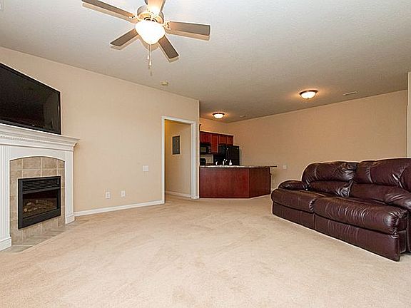 3rd image of 2514 NE Oak Dr Unit 6