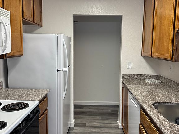 5th image of 39997 Cedar Blvd Unit 149