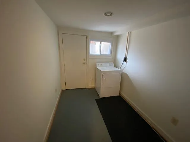 1524 D St NE — Photo 35