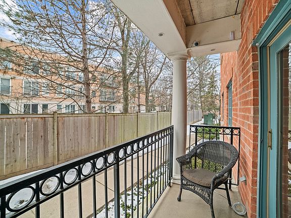 2nd image of 153 E Laurel Ave APT 106
