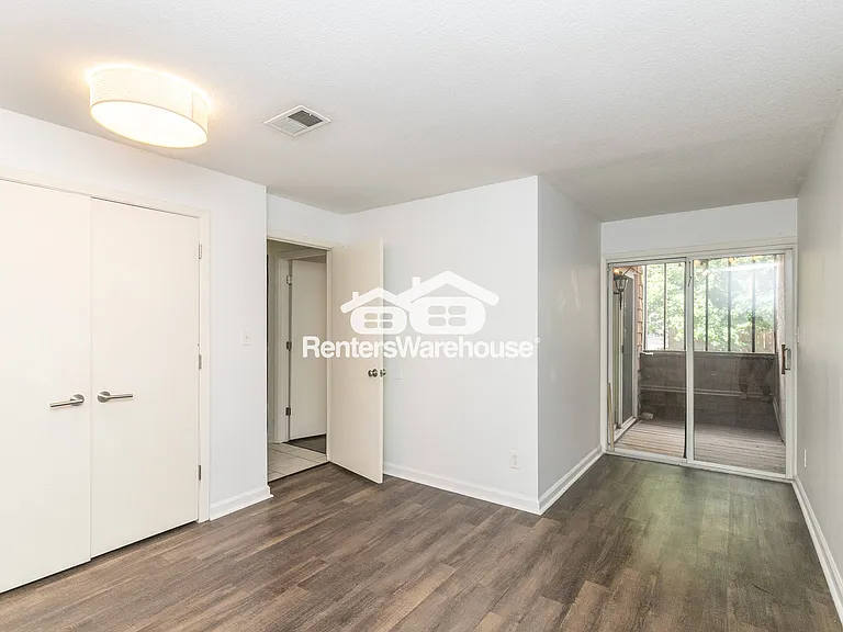 4524 Holly St #22 — Photo 11