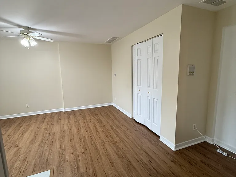 420 North St #18 — Photo 34
