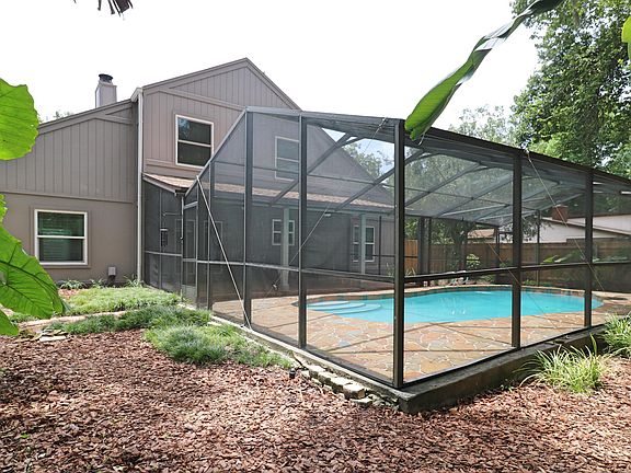 3rd image of 4822 Squires Dr