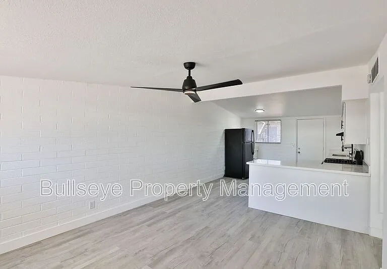 621 S California St #B — Photo 5