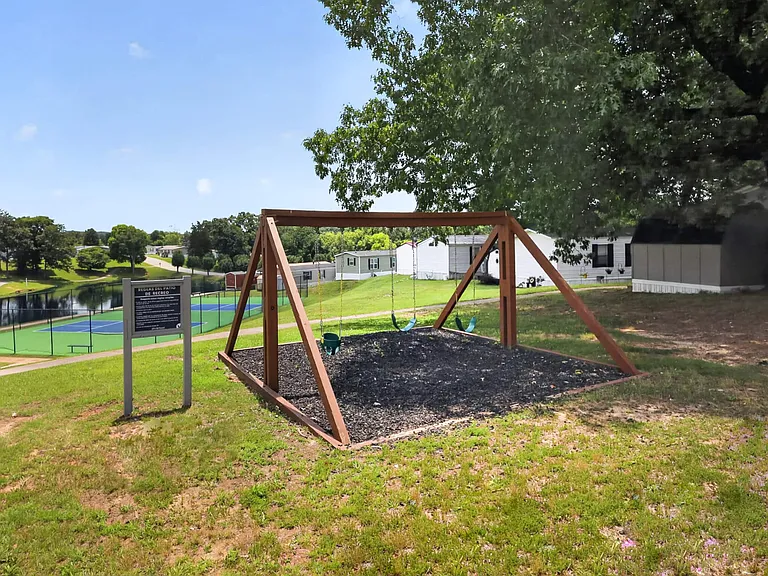 Amherst Ridge — Photo 10