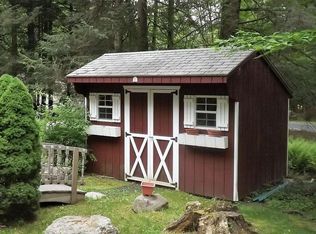 238 Sir Bradford Rd, Blakeslee, PA 18610