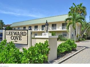 299 Harbour Dr, Naples, FL 34103