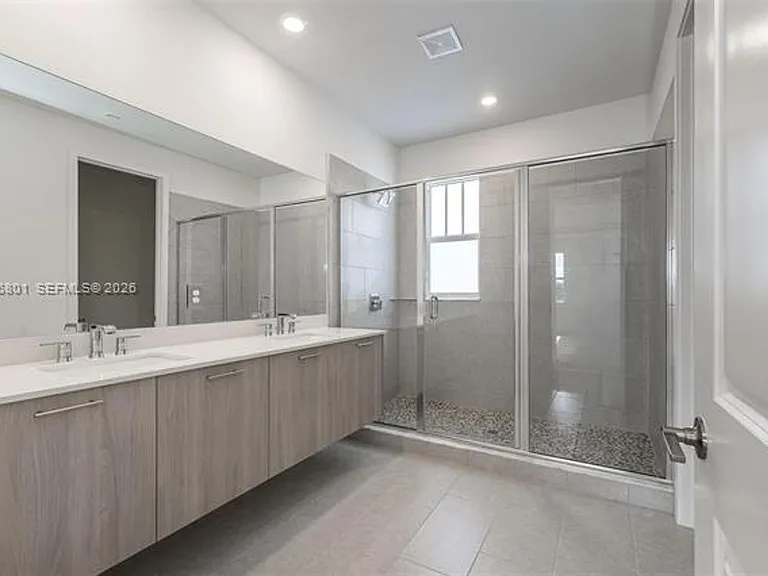 4480 SW 122nd Ter — Photo 10