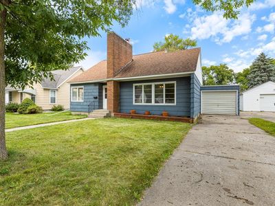 113 E St, Marshall, MN, 56258