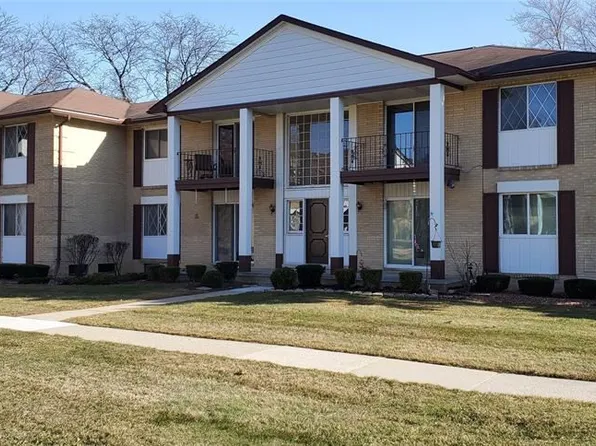 29217 Hayes Rd #53, Warren, MI 48088