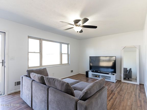2nd image of 7112 Bedum Ln
