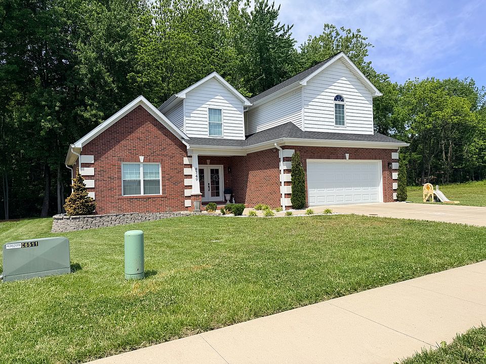 1st image of 8749 Pebble Creek Dr