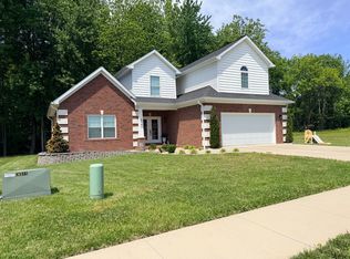 8749 Pebble Creek Dr, Newburgh, IN 47630