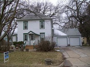 217 S Cedar St, Hillsboro, KS 67063
