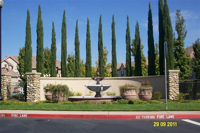 1st image of 2004 Esplanade Cir Unit 2004