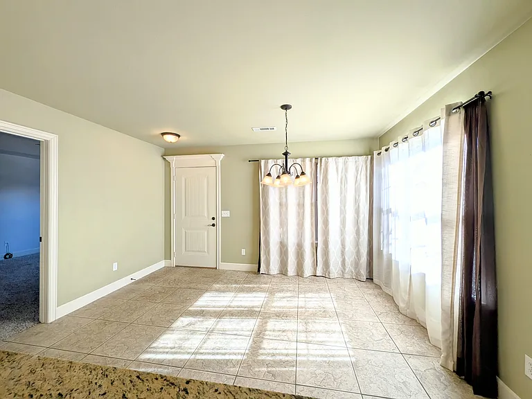 2944 W Old Farmington Rd — Photo 6