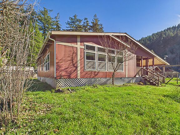 2nd image of 7 Maple Ave