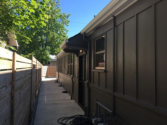 3rd image of 2311 Columbia St
