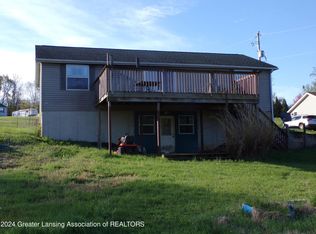 8563 Wildlife Ln, Bellevue, MI 49021
