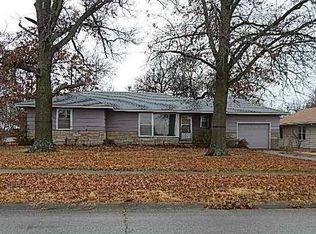 601 W Oak St, Independence, KS 67301