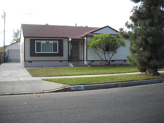 3rd image of 4209 Knoxville Ave