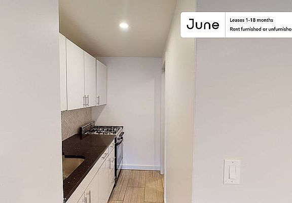 2nd image of 534 E 14th St APT 14