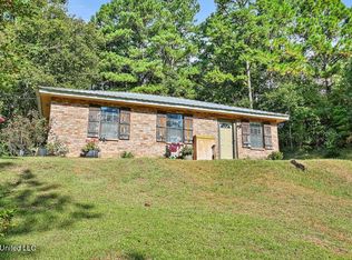 378 Country Estates Rd, Florence, MS 39073
