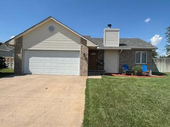 104 Jo Ella Dr, Holcomb, KS 67851