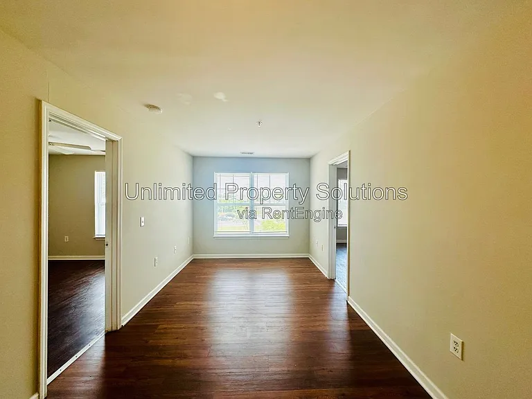 370 S Kerr Ave #306 — Photo 6