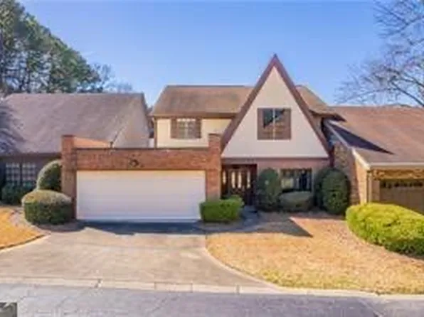 2 Westchester Sq, Decatur, GA 30030