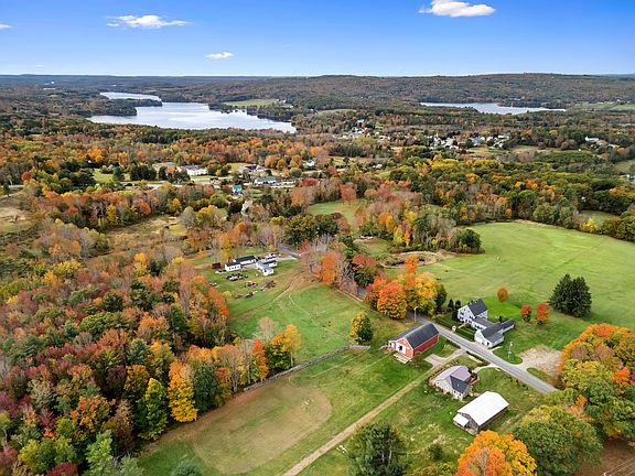 5th image of 175 Barrett Hill Road