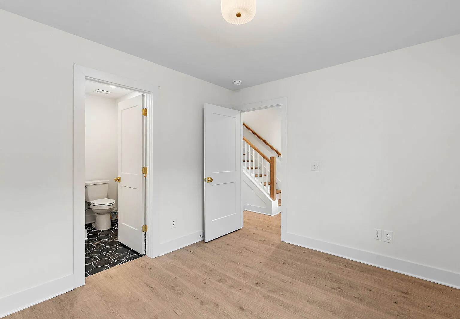 4 bed, 4.5 bath, 1808 sqft, $3,400 — Photo 3
