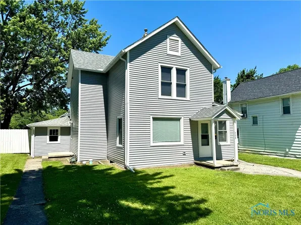 408 Harrison Ave, Sherwood, OH 43512