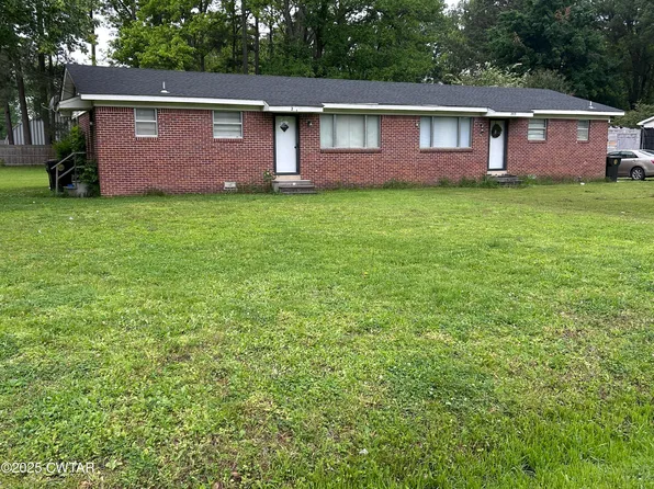 201 Eastlawn Dr, Dyersburg, TN 38024