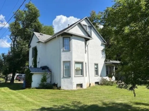 5104 1st Ave, Hibbing, MN 55746