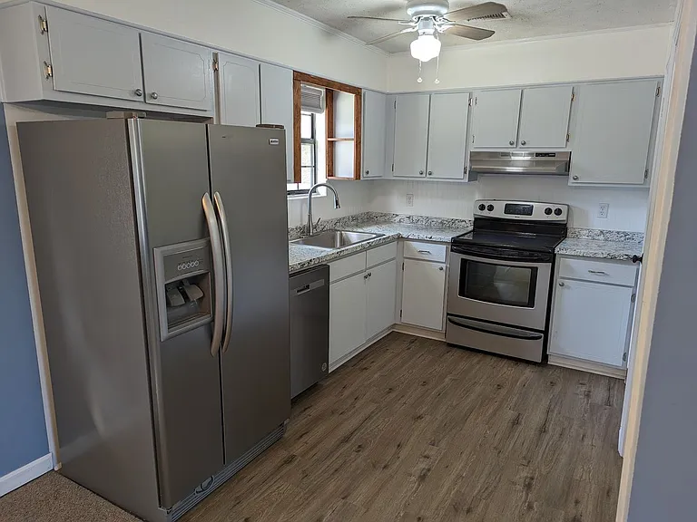 131 Millrace Cir — Photo 17